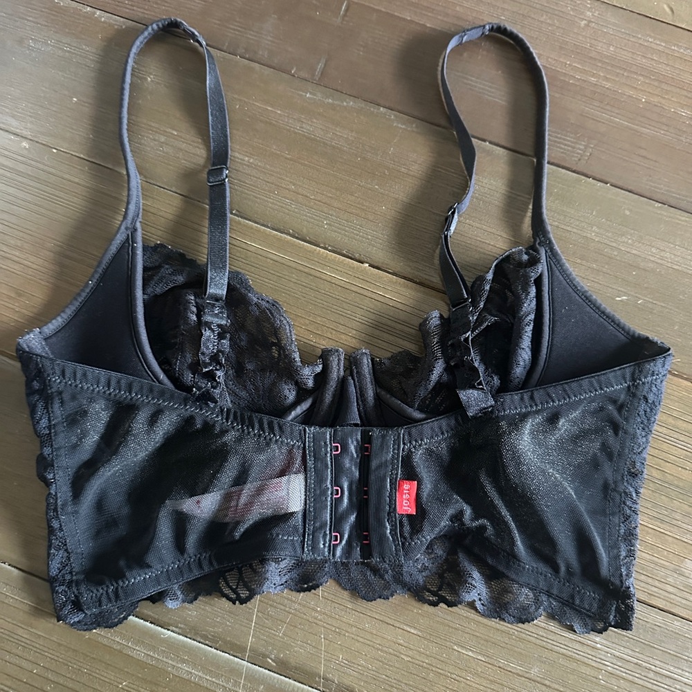 Black Lace Josie Natori Bra with lace trim underside 32D/DD - Picture 4 of 7